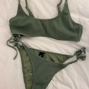Triangl green bikini